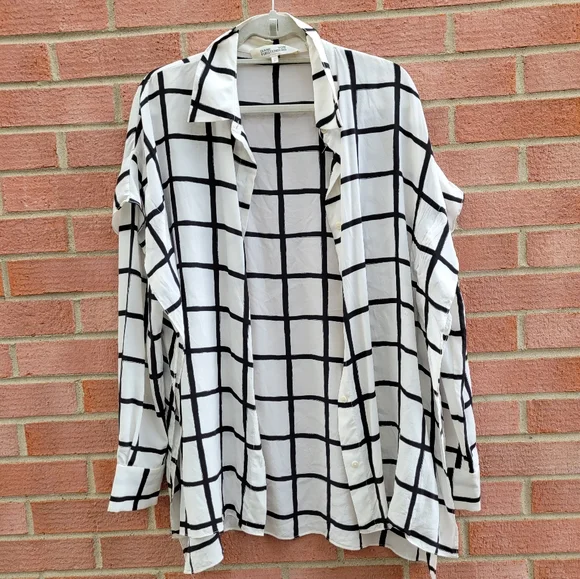 Women's Black and White Checkered Top - Picture 3 of 7